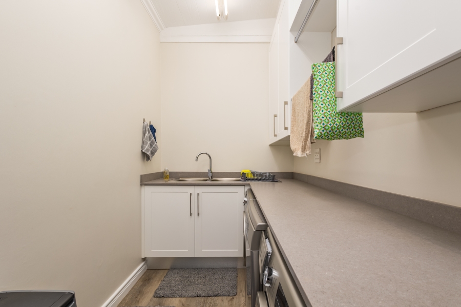 3 Bedroom Property for Sale in Baron View Western Cape